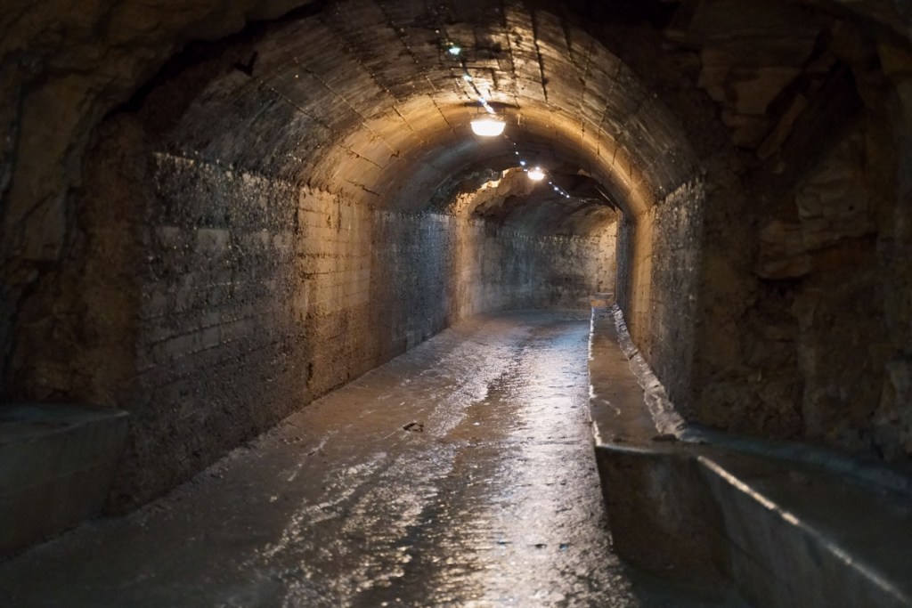 A tunnel under Pula's Fortress Kaštel is connected to the Zerostrasse system.